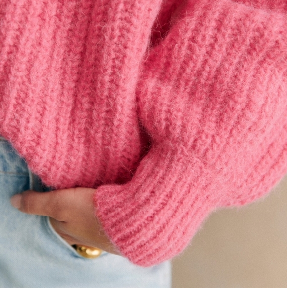 Sezane Basile Pink Alpaca and Wool Cardigan Sweater with Textured Knit - Picture 4 of 5